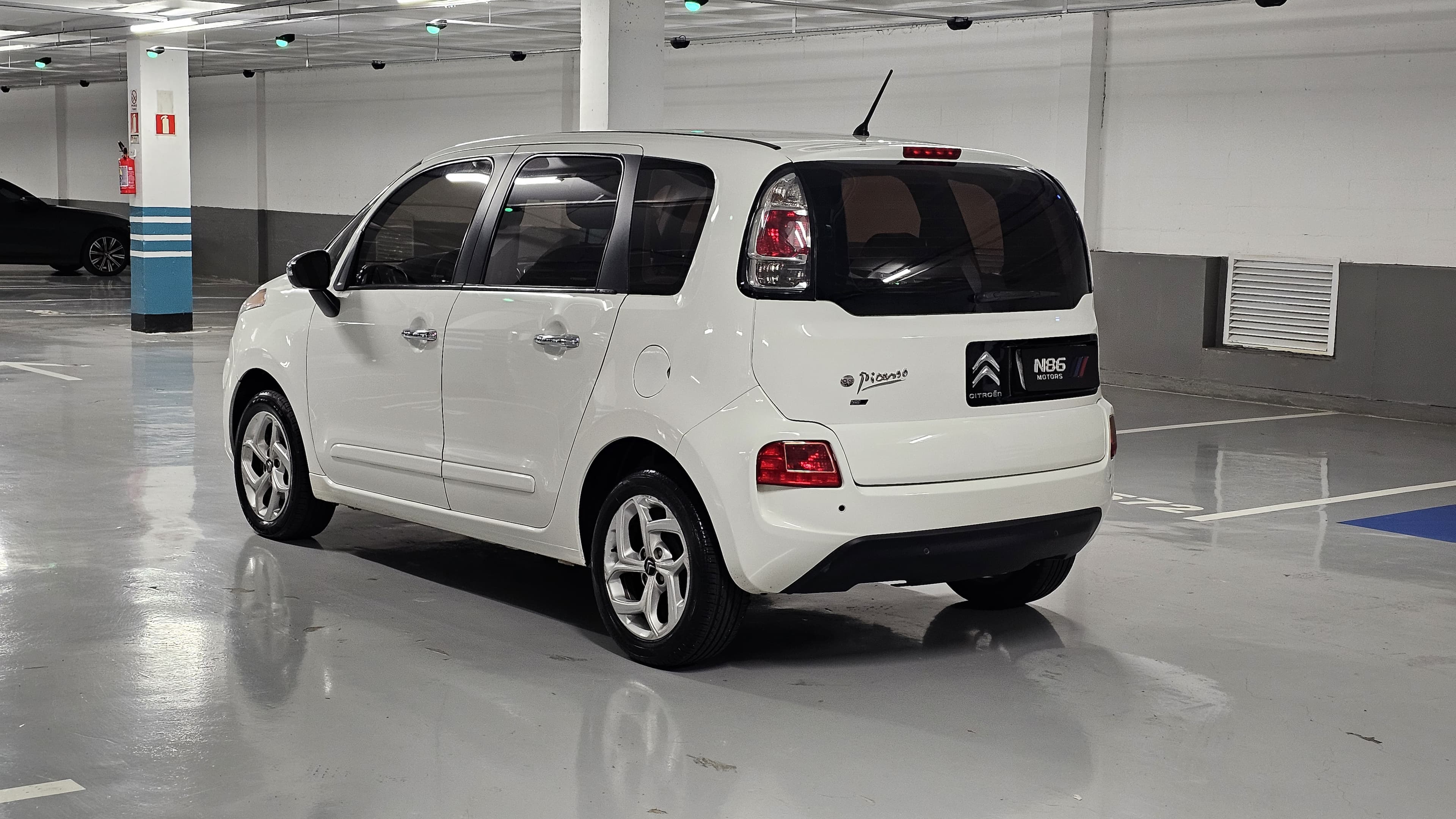 Citroën C3 Picasso Excl. 1.6 Flex 16V 5p Aut. Exclusive Automática 2015 seminovo N86 Motors, foto 5