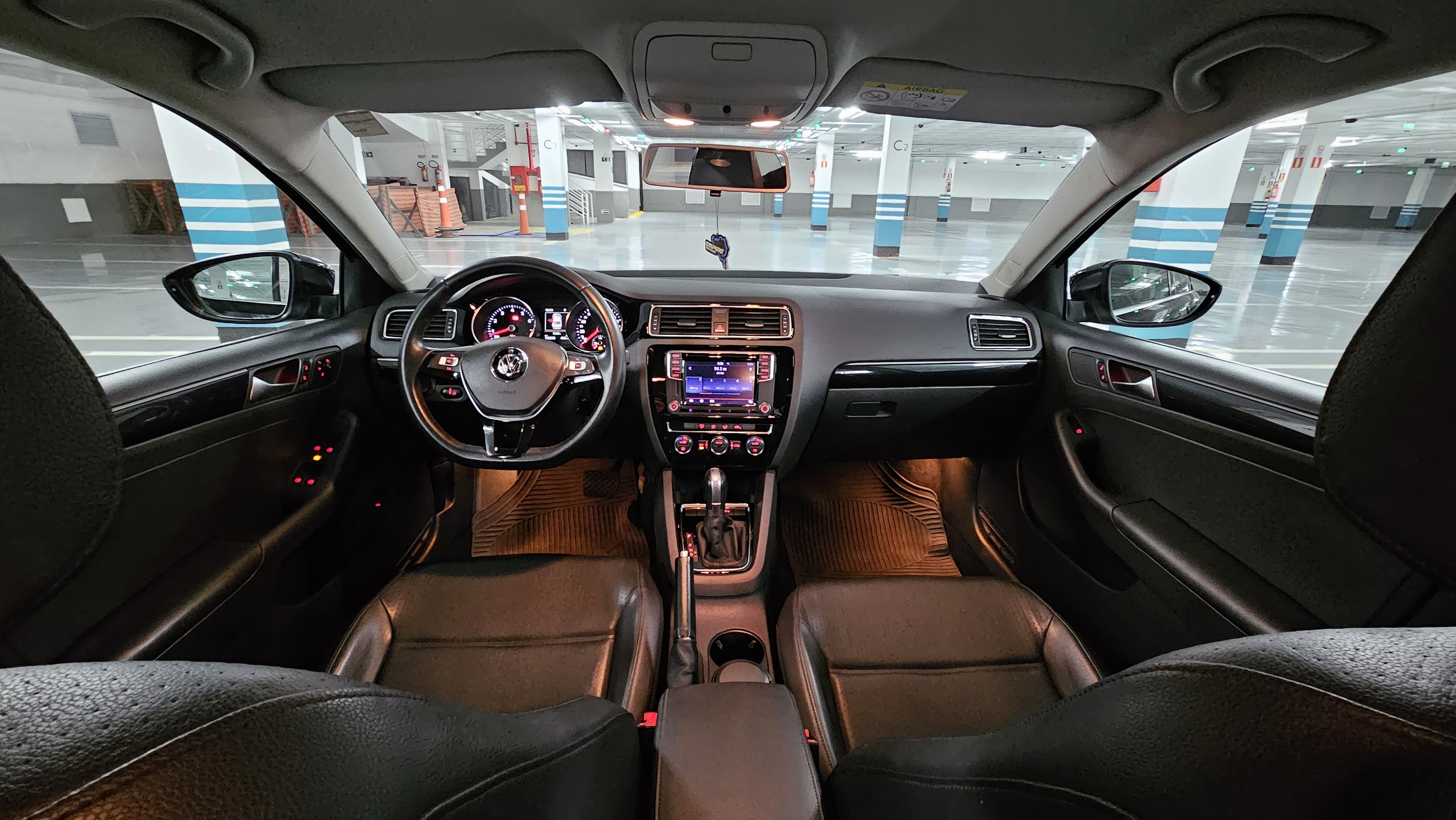 VW - VolksWagen JETTA Highline 2.0 TSI 16V 4p Tiptronic 2.0 Tsi Highline 2016 seminovo N86 Motors, foto 9