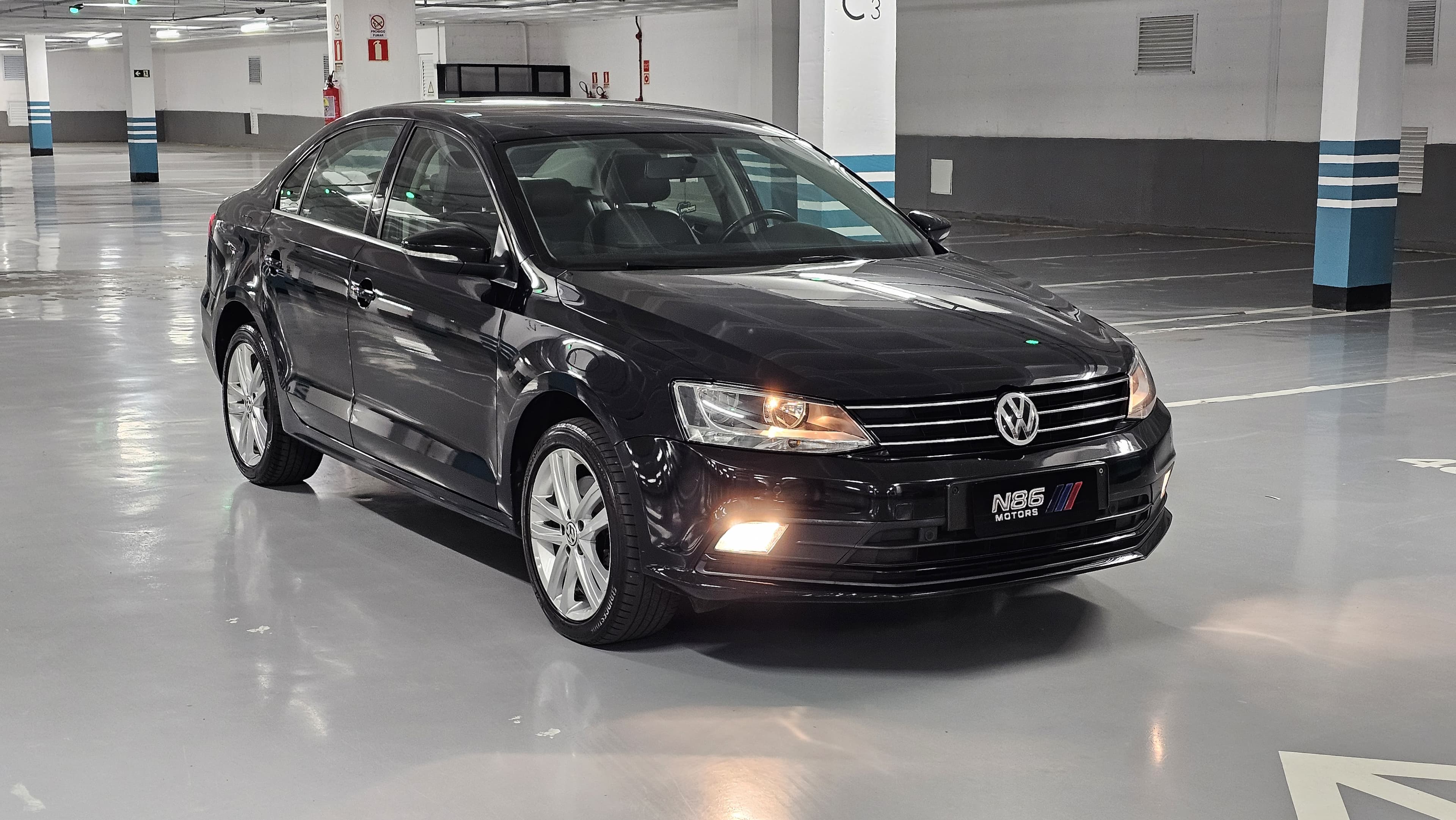 VW - VolksWagen JETTA Highline 2.0 TSI 16V 4p Tiptronic 2016 seminovo N86 Motors