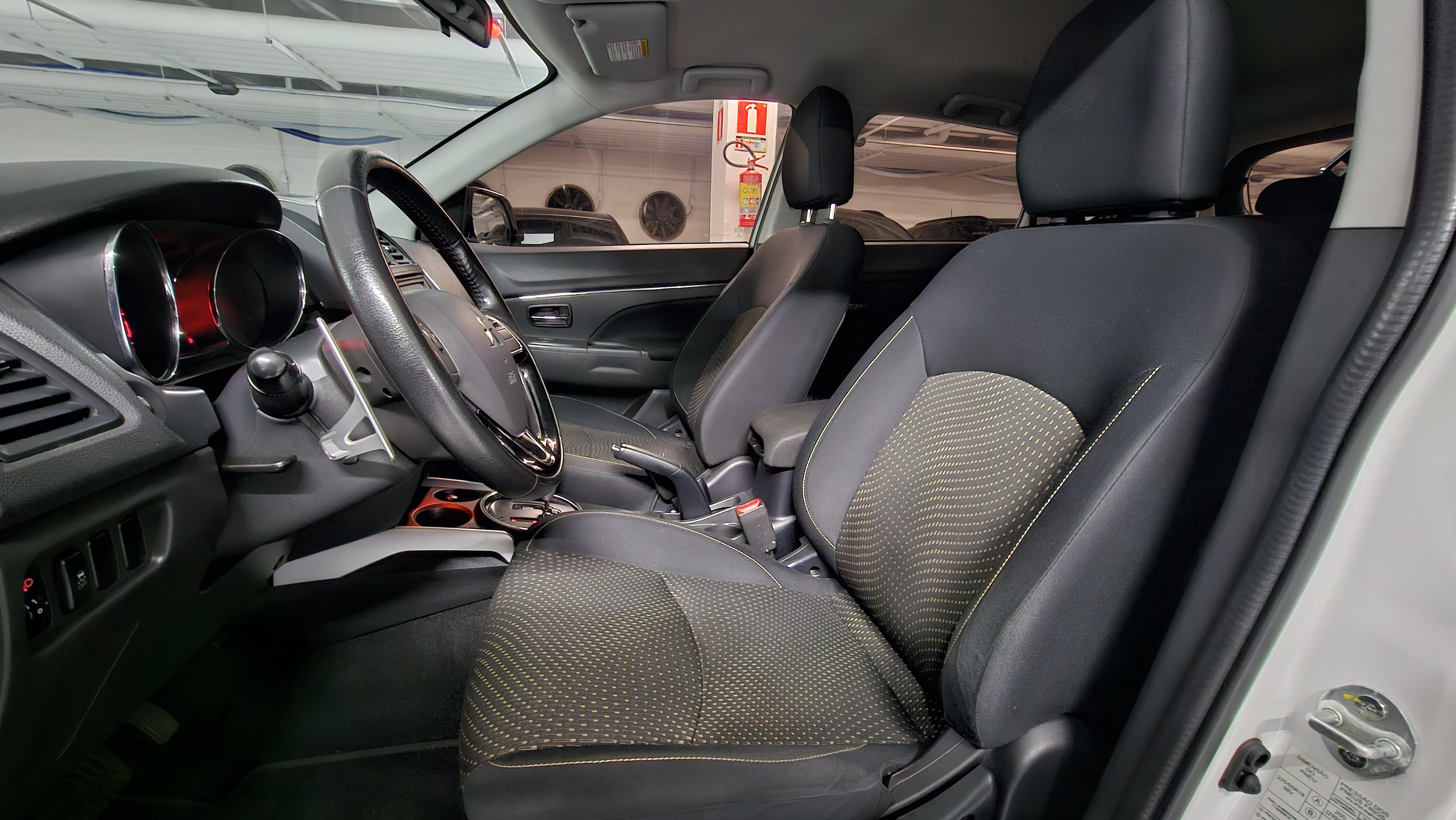 Mitsubishi ASX 2.0 16V 4x2 Flex Aut. 2.0 Automática 4x2 2018 seminovo N86 Motors, foto 12
