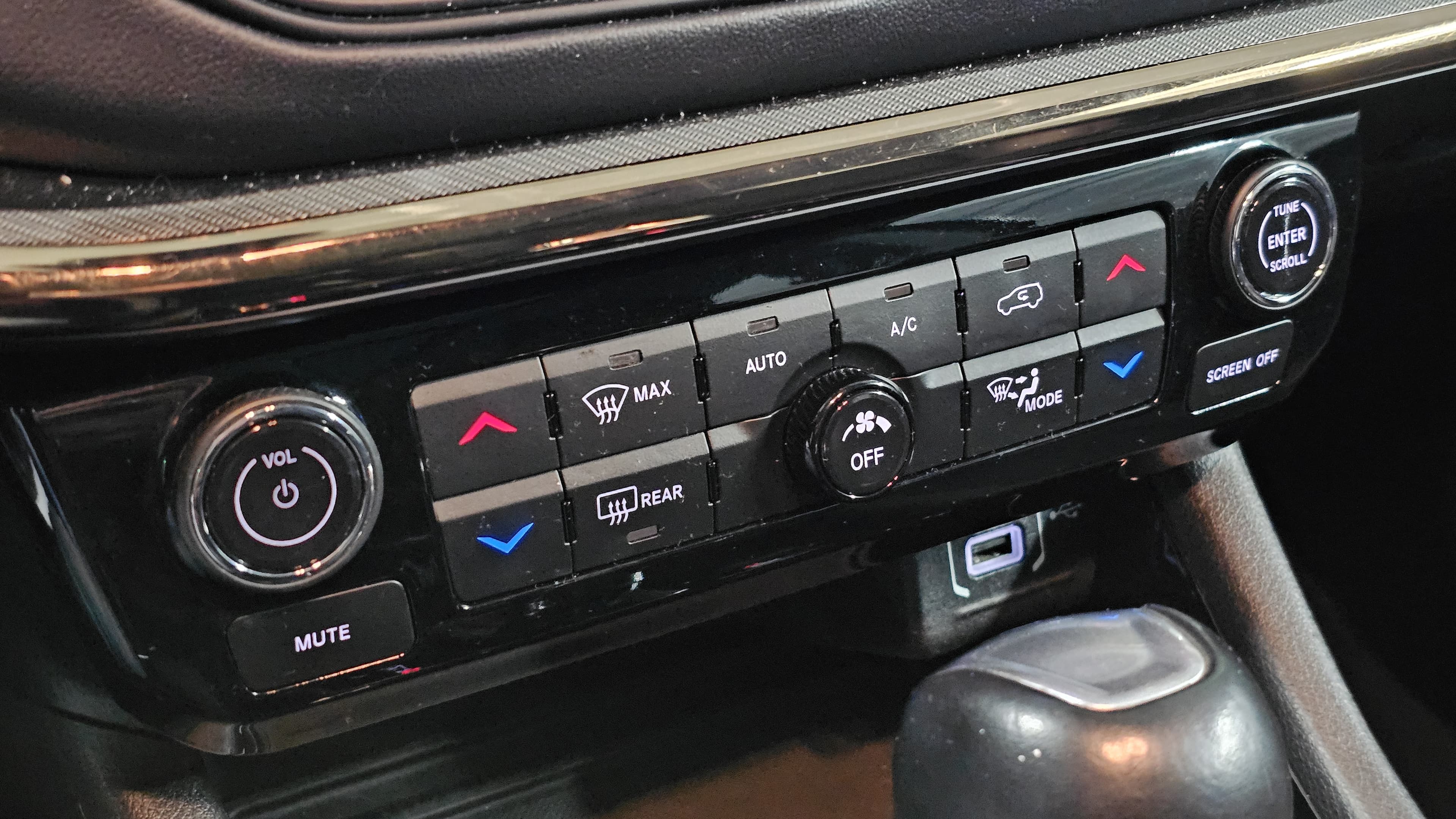Jeep COMPASS LIMITED T270 1.3 TB 4x2 Flex Aut Limited T270 COM TETO SOLAR 2022 seminovo N86 Motors, foto 15