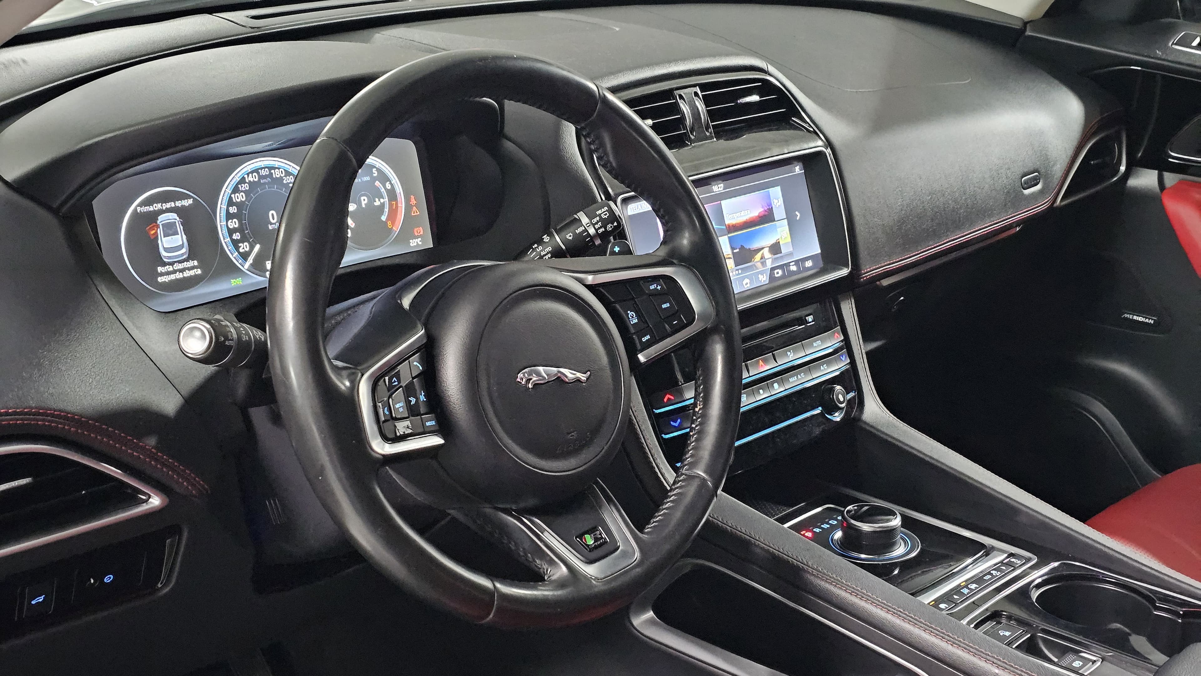 Jaguar F-Pace 3.0 R-Sport 340cv Aut. R-Sport 3.0 V6 2017 seminovo N86 Motors, foto 11