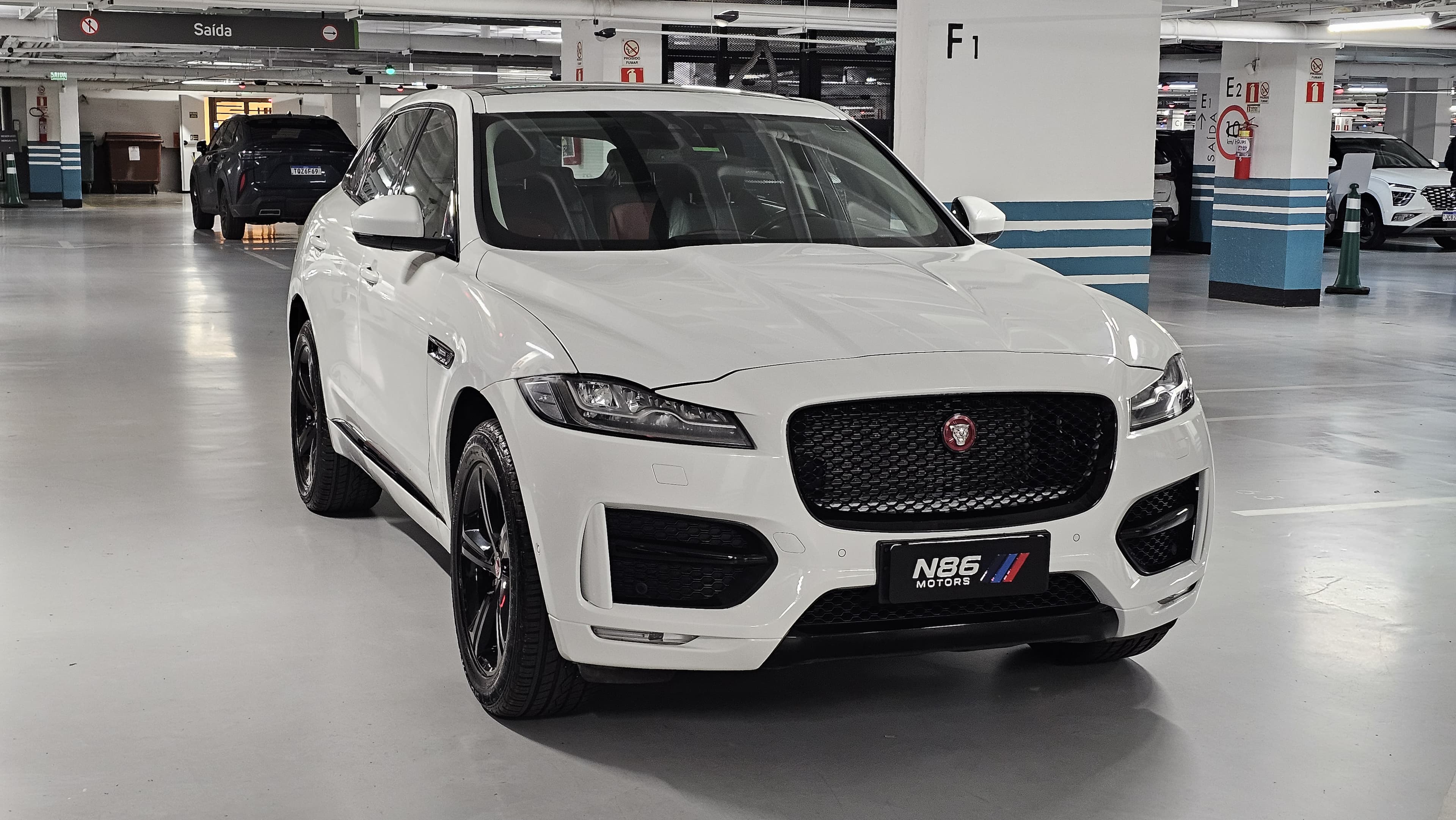 Jaguar F-Pace 3.0 R-Sport 340cv Aut. R-Sport 3.0 V6 2017 seminovo N86 Motors, foto 1